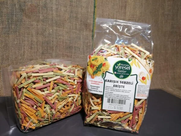 Manyas Karışık Sebzeli Erişte 400 gr.